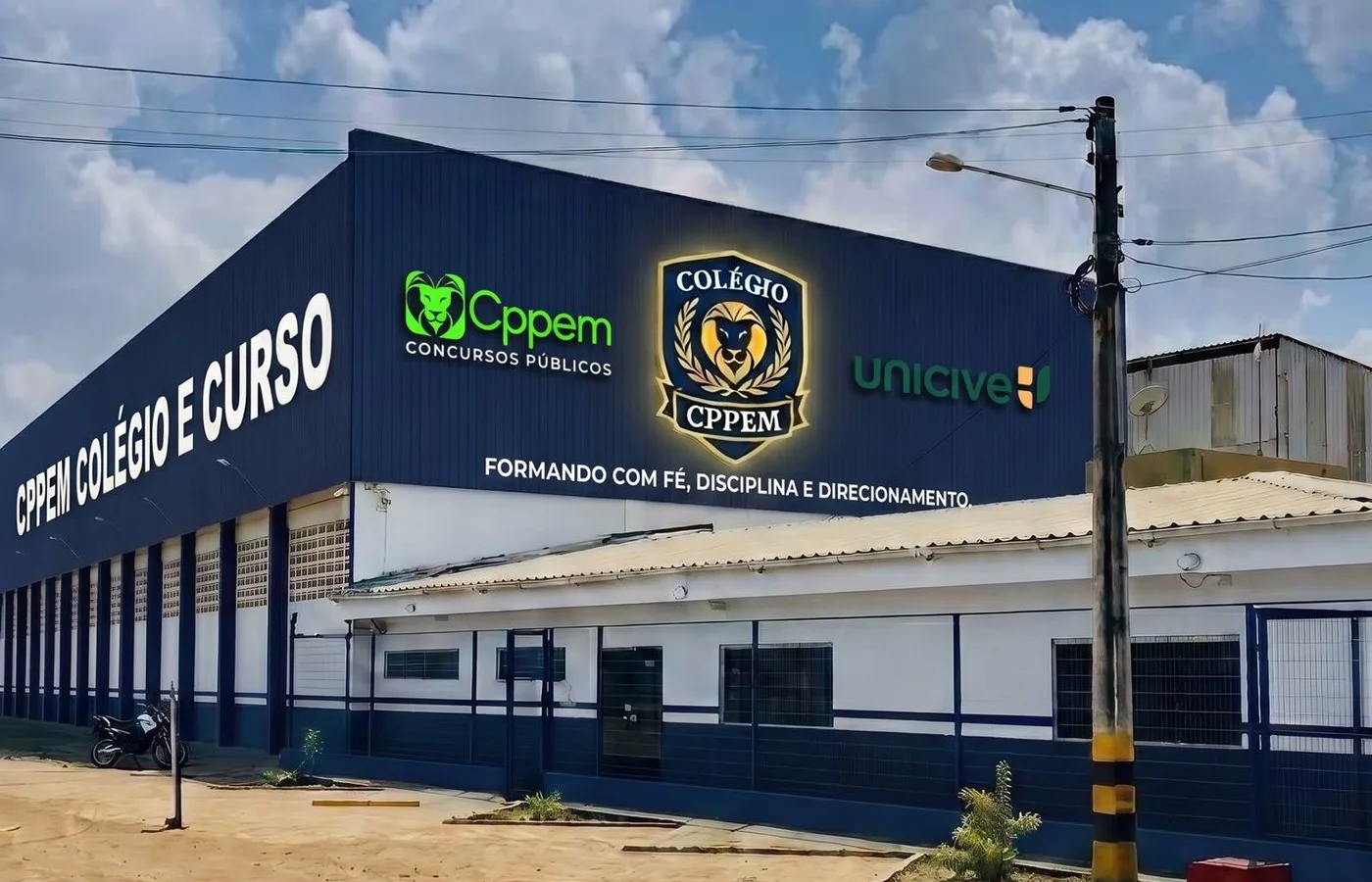 Fachada de uma unidade do CPPEM com a identidade visual atual